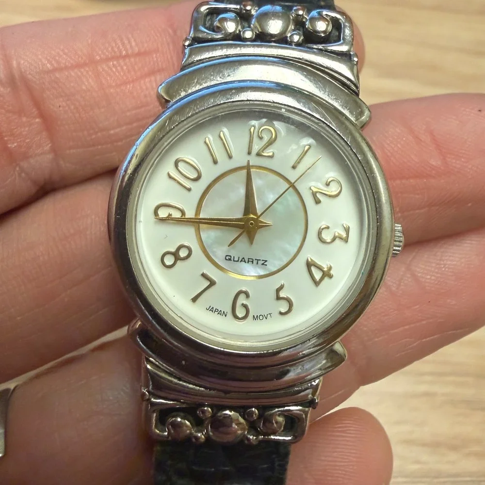 Vintage Mother of Pearl Dial Watch Silver Gold Tone Japan Movt Black